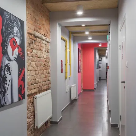 Mish Mash Nowogrodzka * 바르샤바