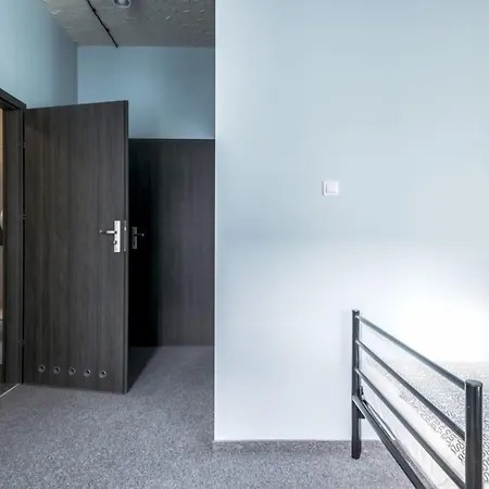 Mish Mash Nowogrodzka Hostel *